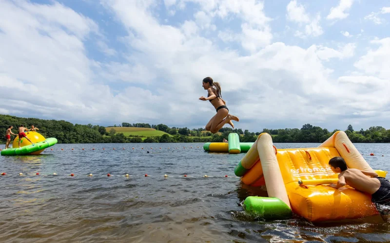 Baignade et activités nautiques Aubrac